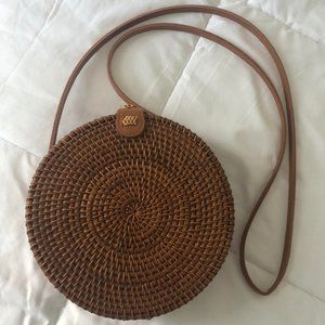Urban Outfitters Circle Straw Crossbody
